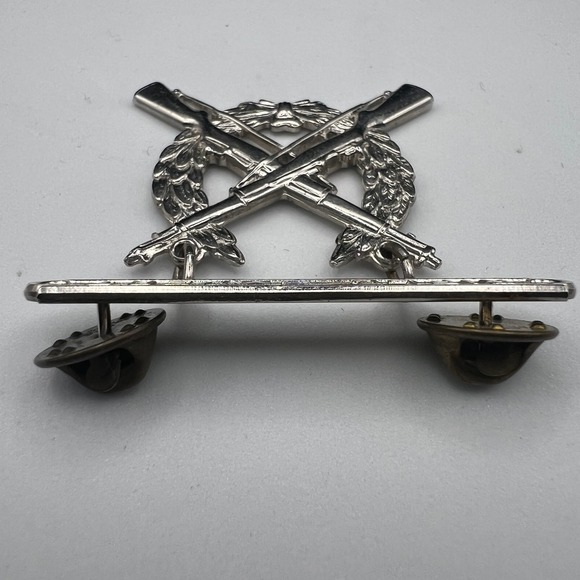Vintage US Military Rifle Expert Qualification Badge Pin Army Marine Marksman - Picture 6 of 9